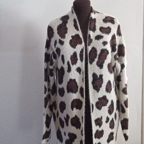 Kayla's Armoire cardigan sweater - Picture 1 of 10